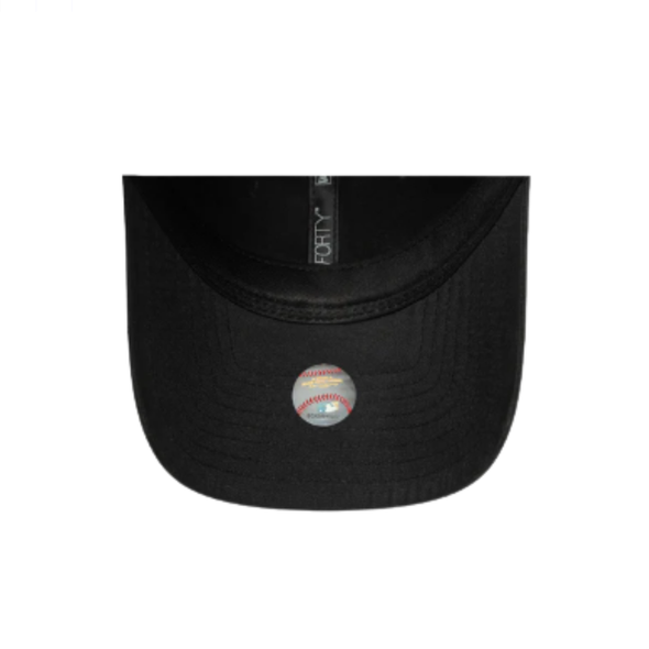 New Era 9Forty Trucker MLB Flawless New York Yankees Black